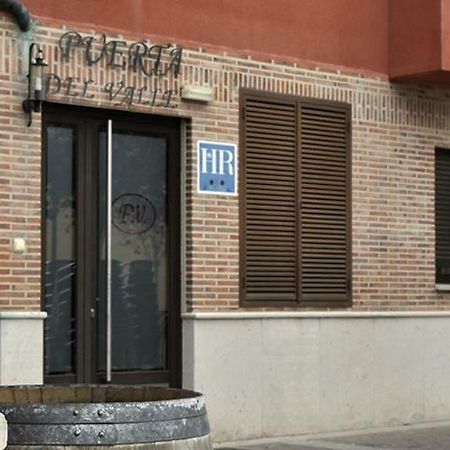 Hostal Puerta Del Valle La Cistérniga Exteriör bild