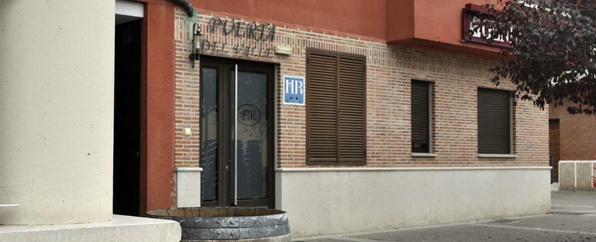 Hostal Puerta Del Valle La Cistérniga Exteriör bild